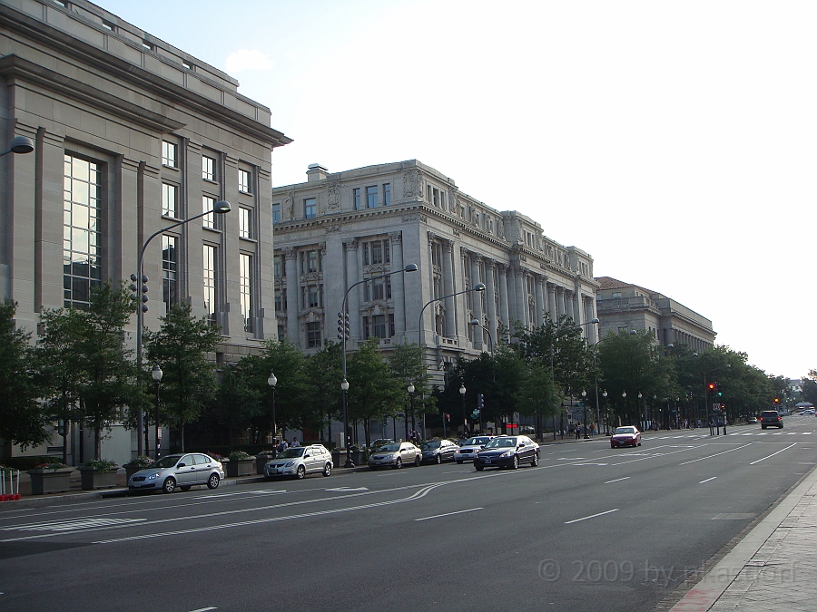 Washington DC [2009 July 03] 155.JPG - Scenes from The Old Post Office Pavilion